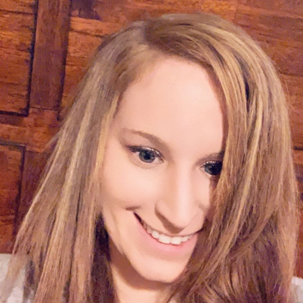 Meet your Posher, Amanda
